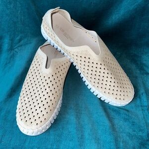 ILSE JACOBSEN HORNBÆK Women's Tulip 139 Flat